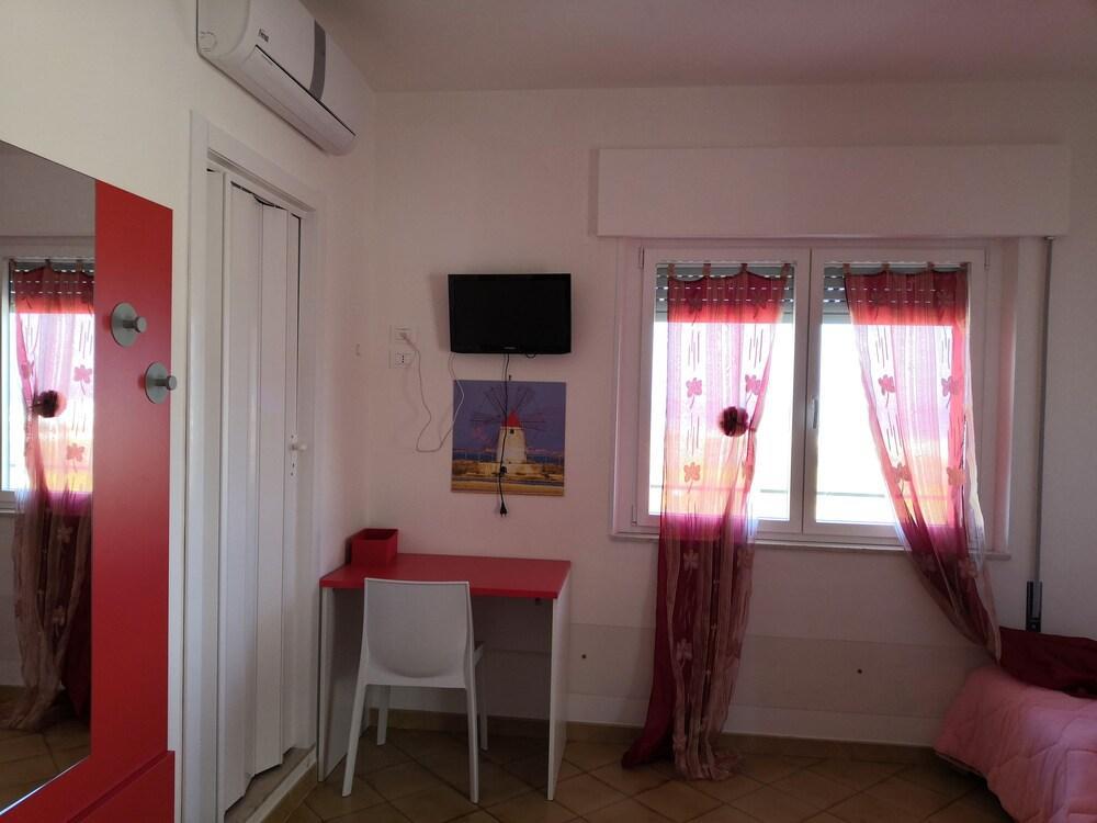 Bed And Breakfast Sapore Di Sale Трапани Екстериор снимка
